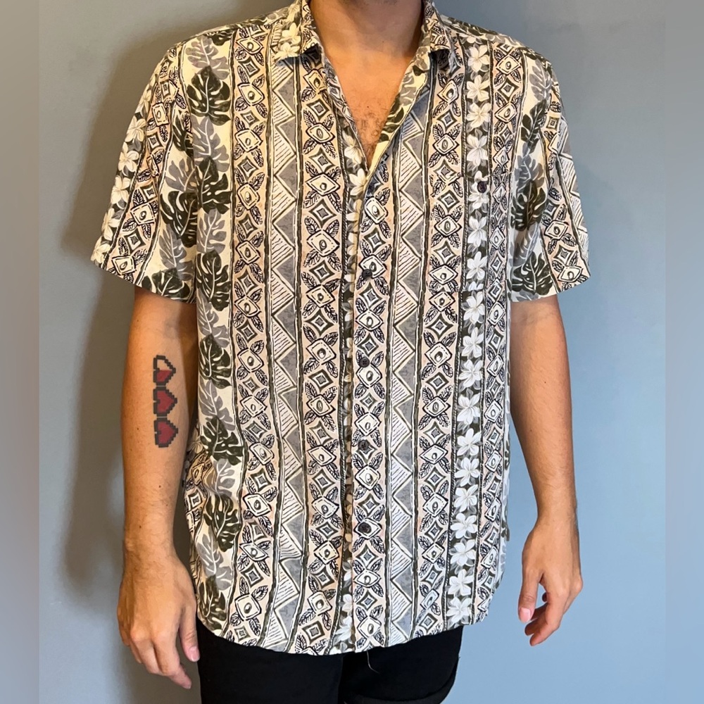 Green and White Casual Button Down Shirt